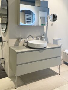 Idea Group bathroom furniture Form